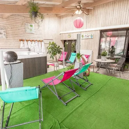 Casa vacanze Maison Chez Mariebel - 20 Pers Avec Piscine Jacuzzi Sauna *