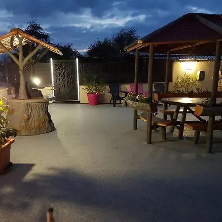 Maison Chez Mariebel - 20 Pers Avec Piscine Jacuzzi Sauna