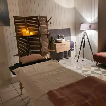 Casa de Férias Maison Chez Mariebel - 20 Pers Avec Piscine Jacuzzi Sauna Ottonville et Ricrange